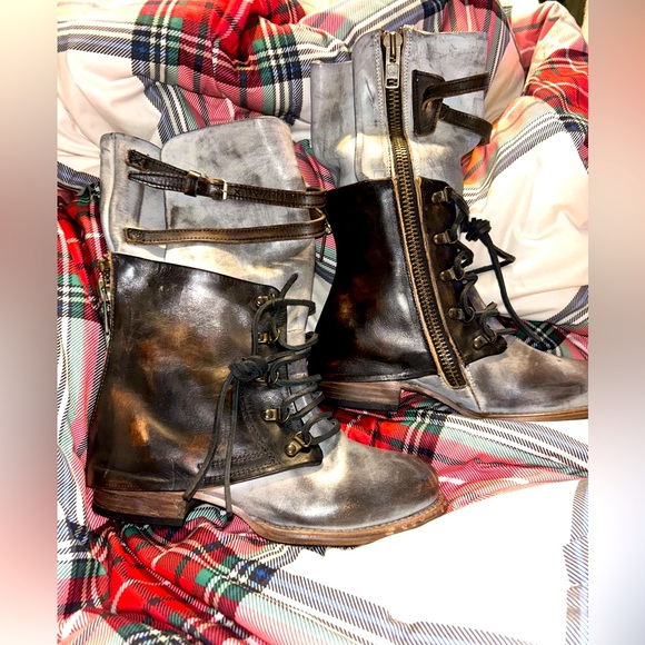 Free Bird Ravi real leather boots. Never worn. - Picture 2 of 5